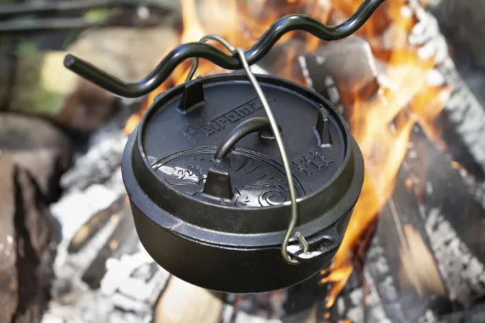 »Dutch Oven« aus Gusseisen