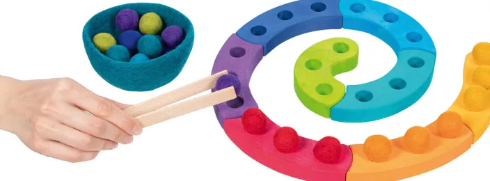 Farbsortierspiel und Adventsspirale