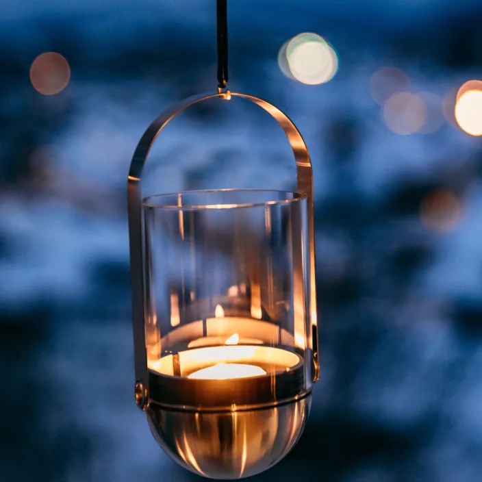 Gravity Candle