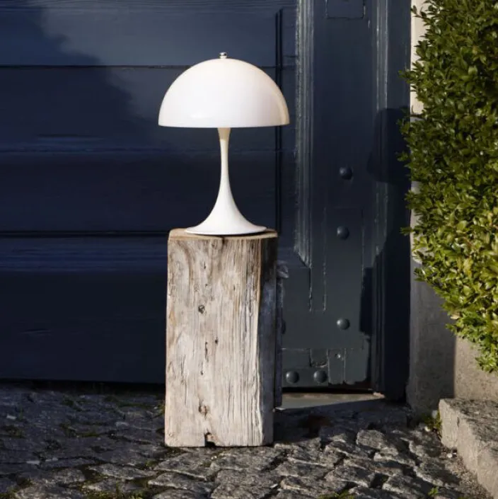 Leuchte »Panthella 250 Portable« Acryl Opal Weiß